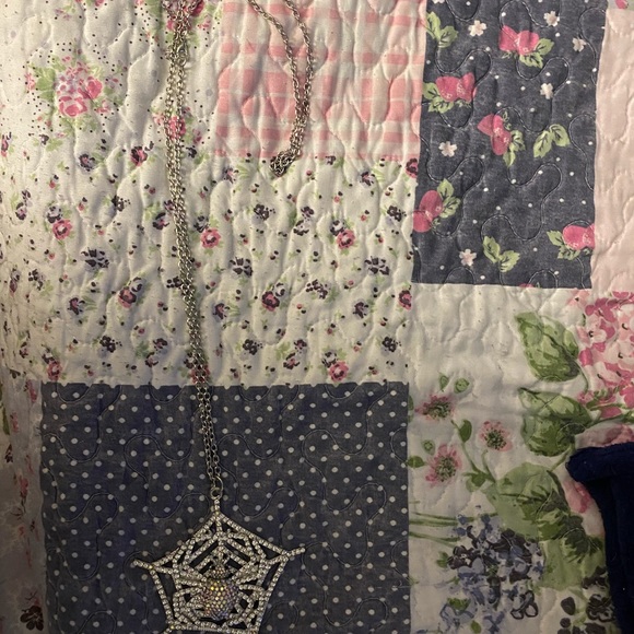 Bling Halloween silver gems Large Spiser Necklace - Picture 5 of 6